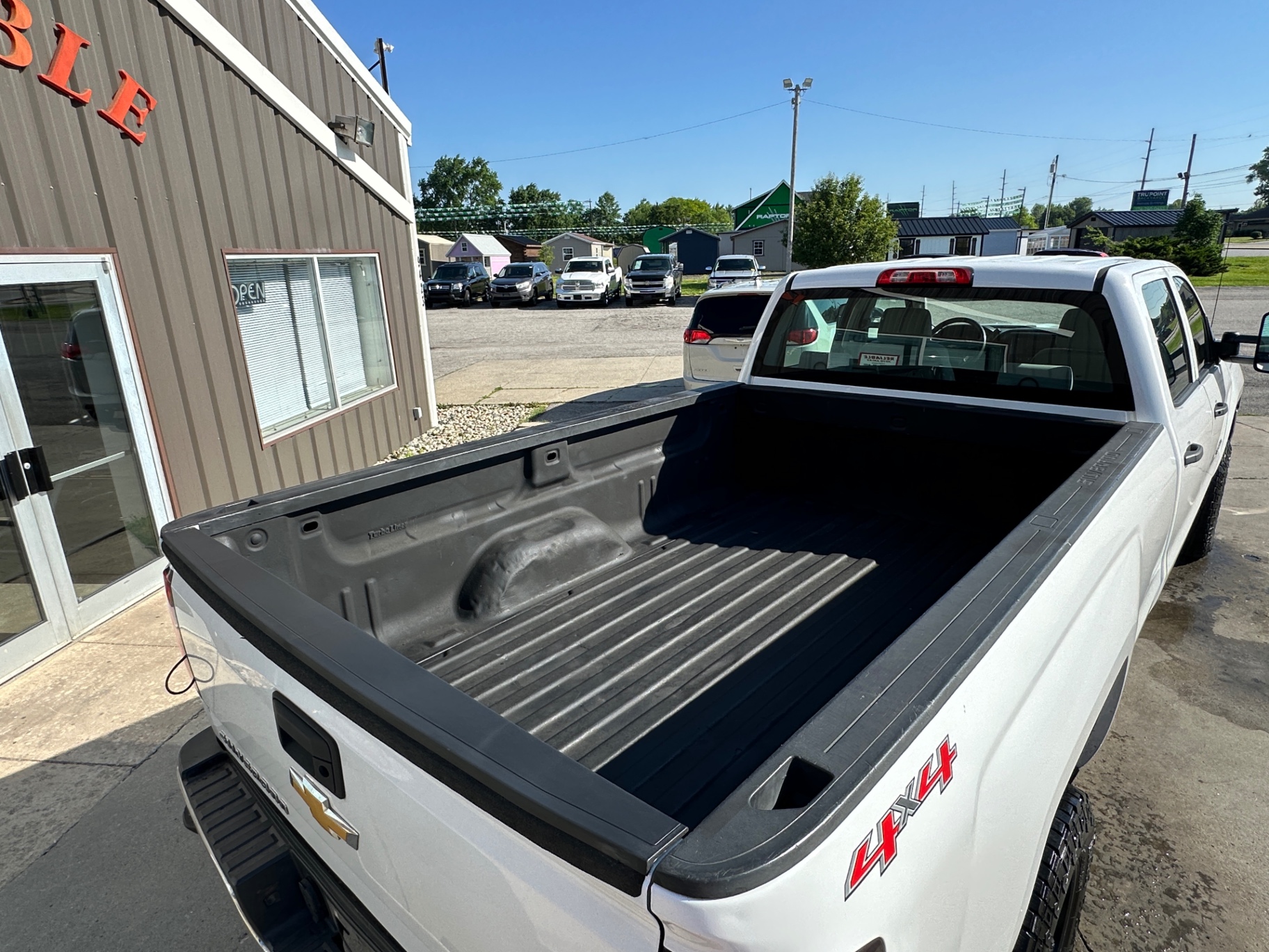 Car Image 15