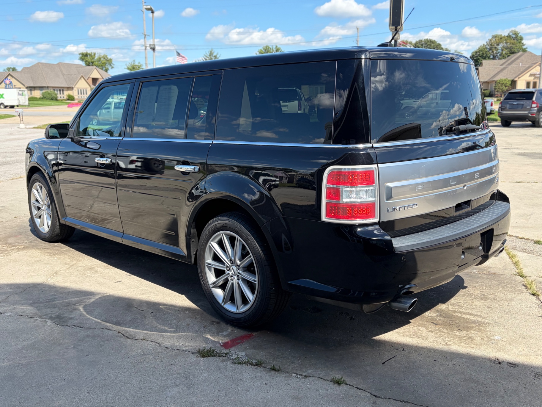 Car Image 14