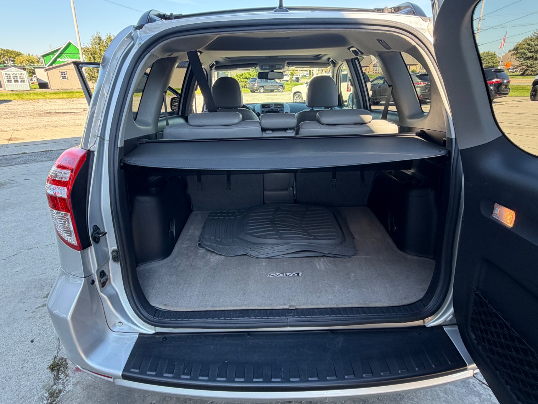 Car Image 8