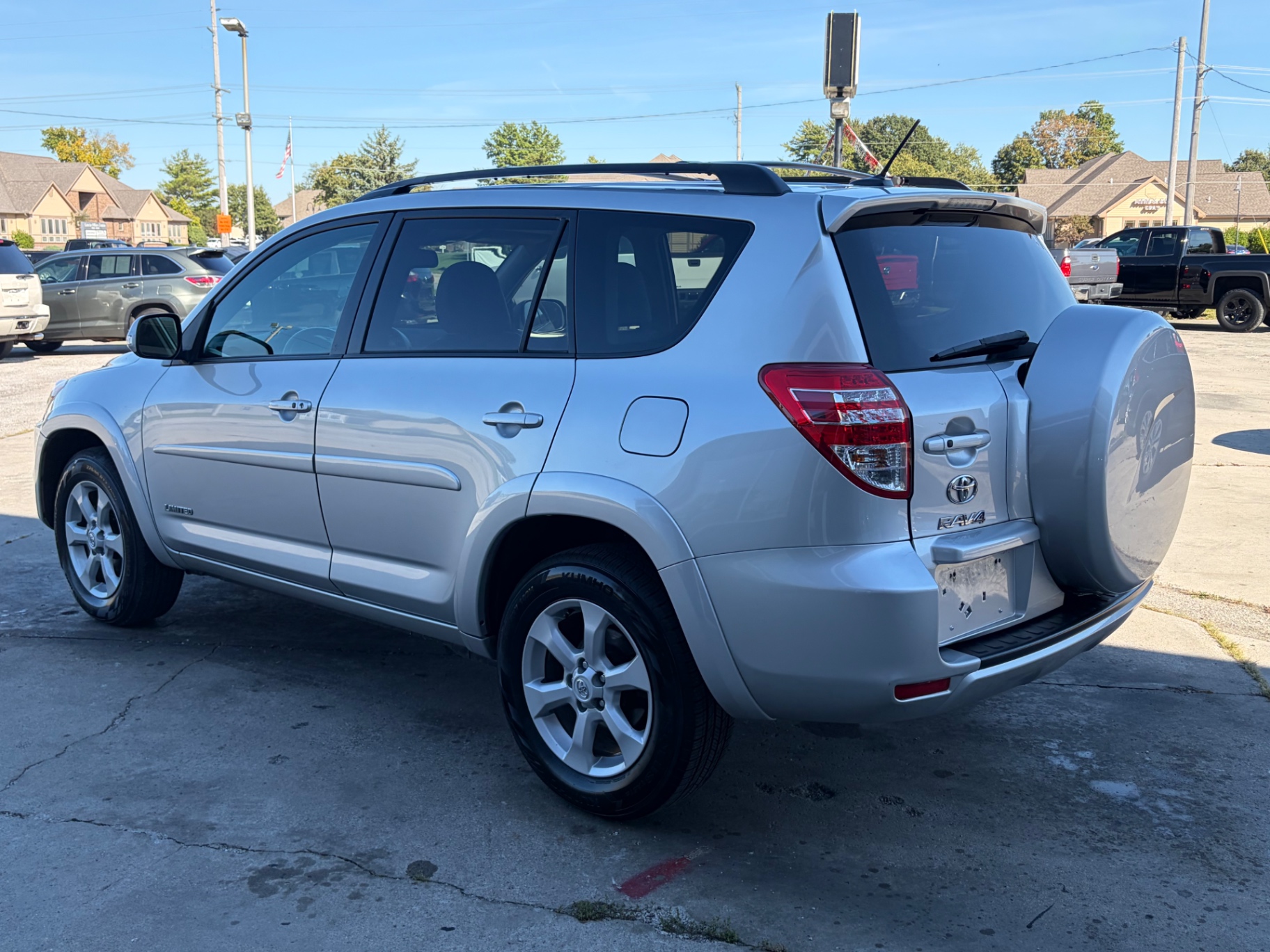 Car Image 9