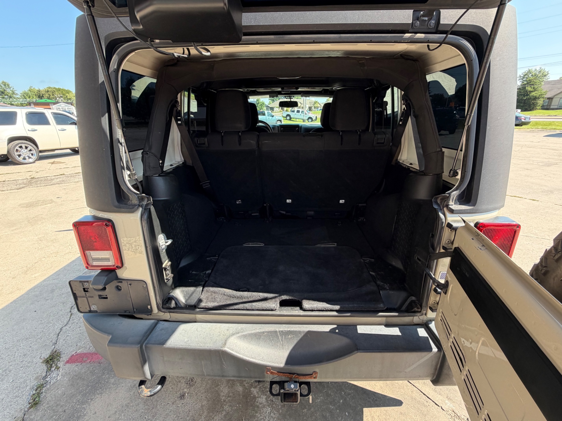 Car Image 12