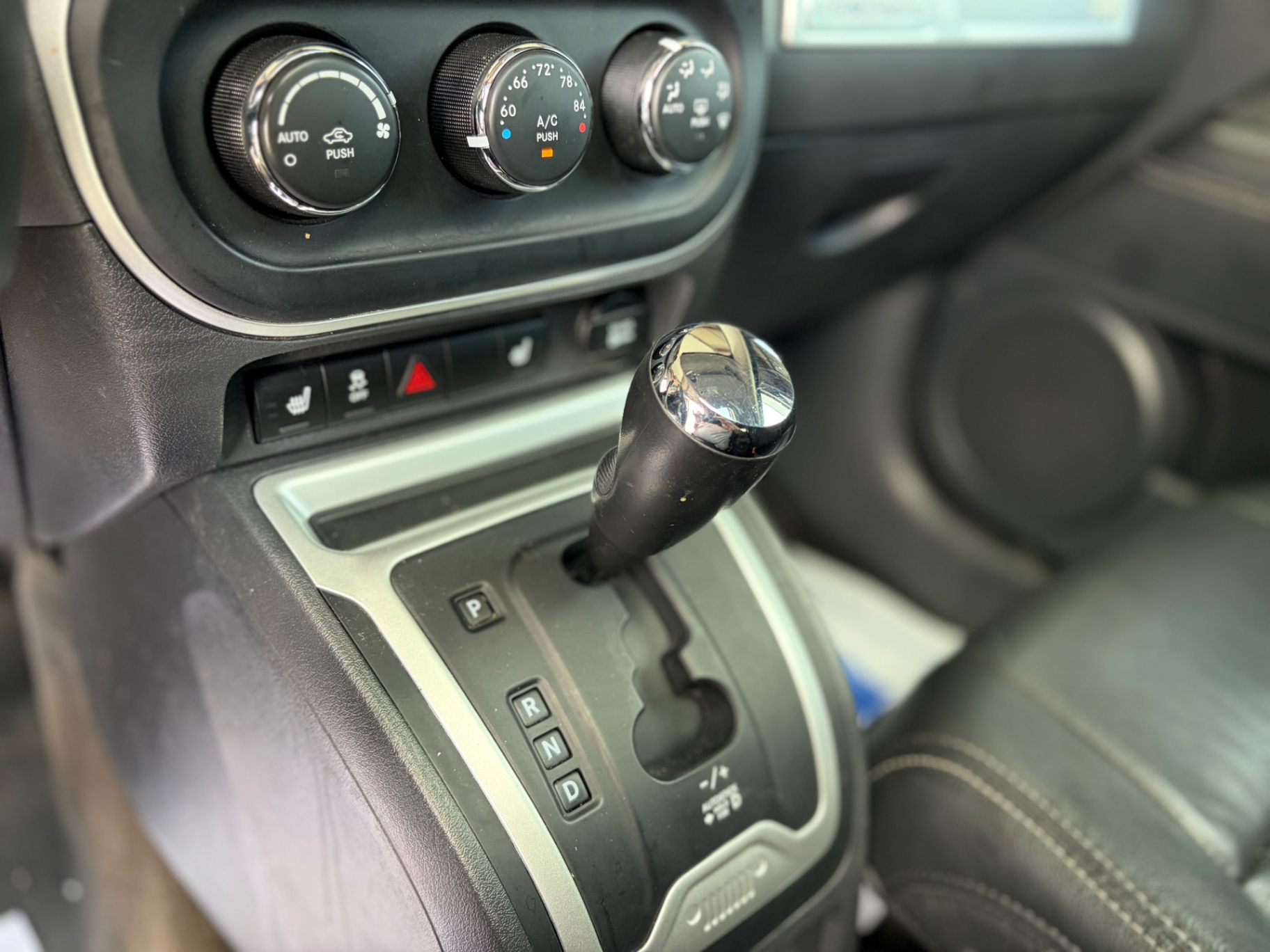 Car Image 16