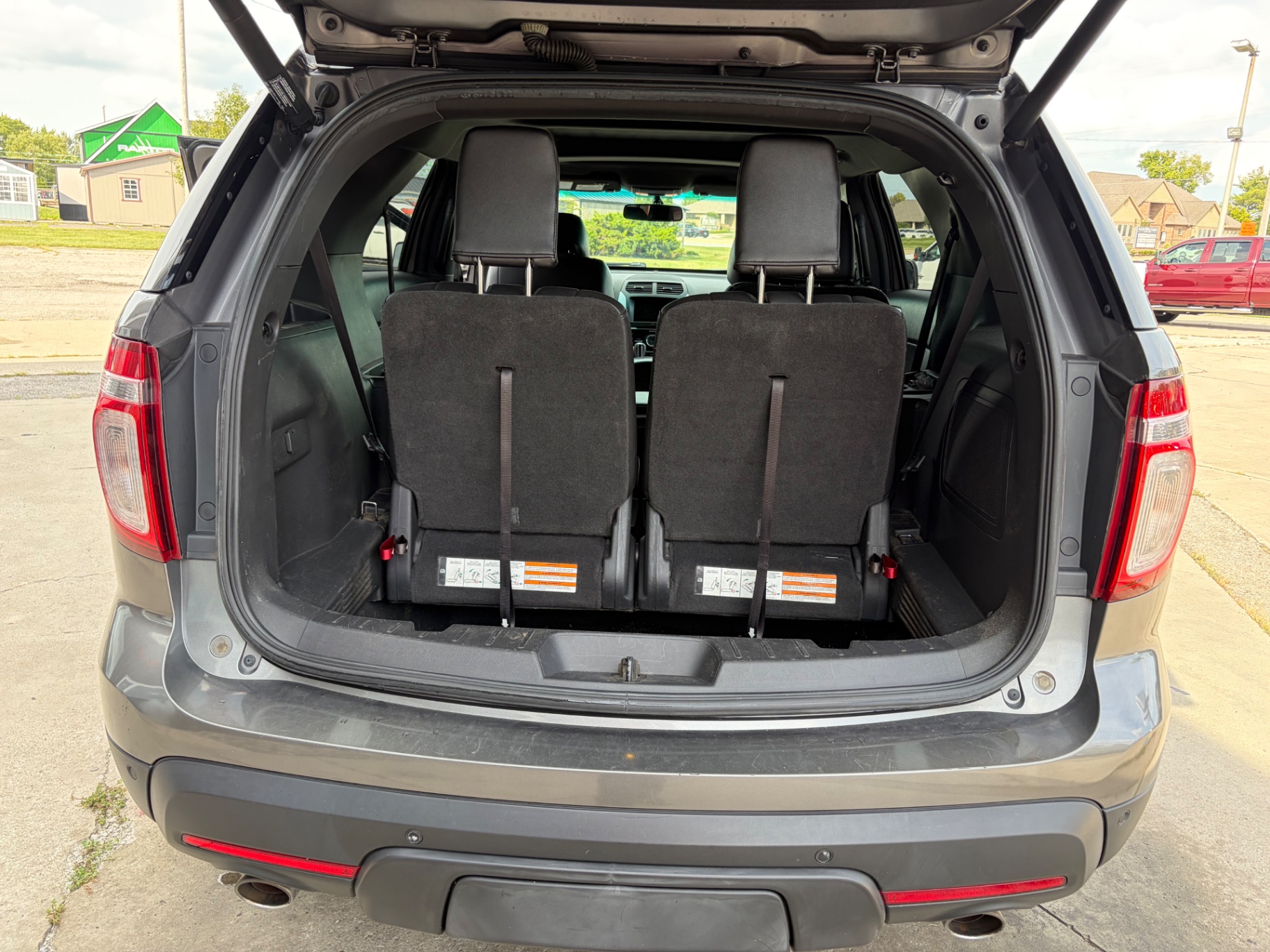 Car Image 13