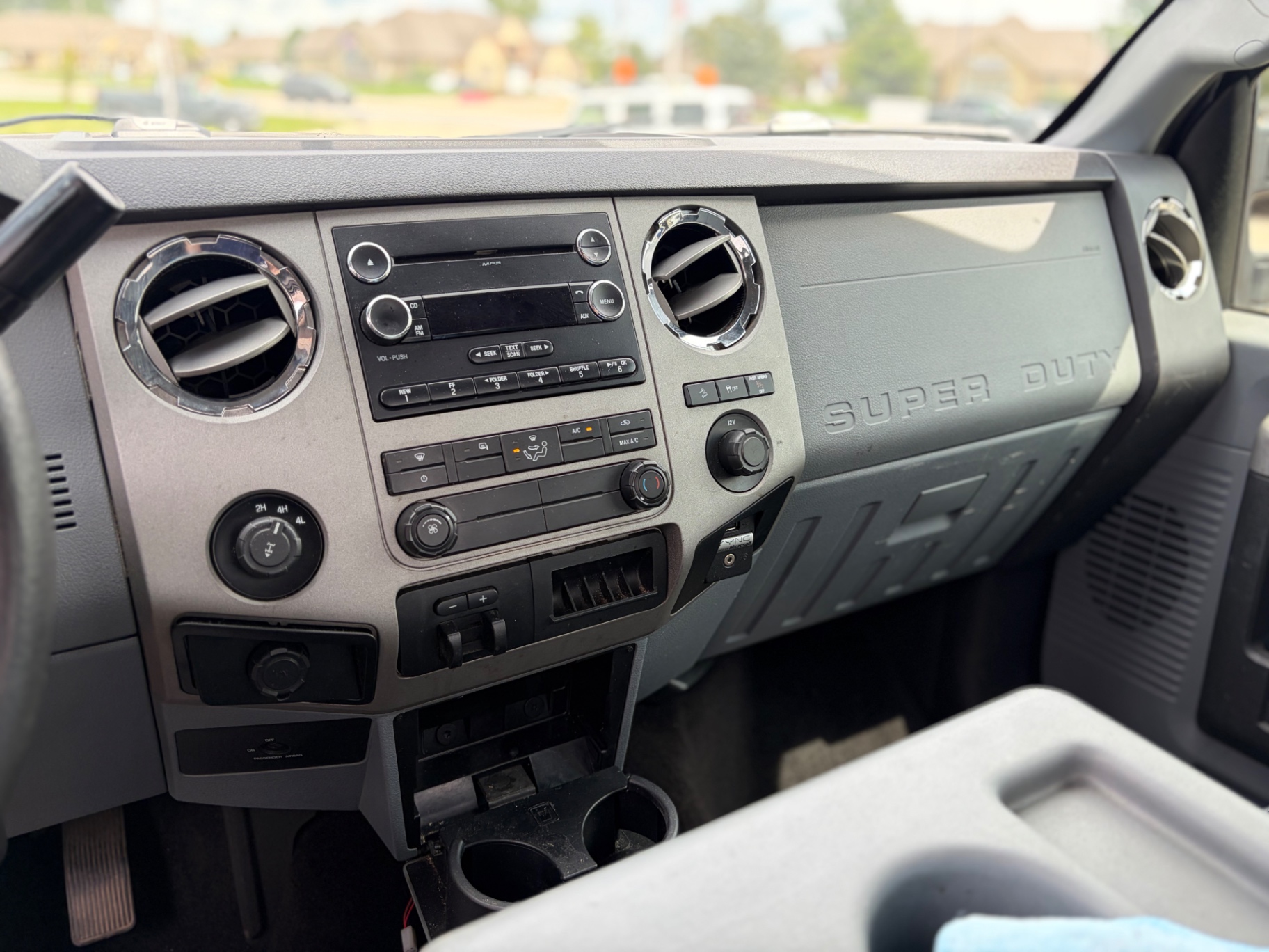 Car Image 14