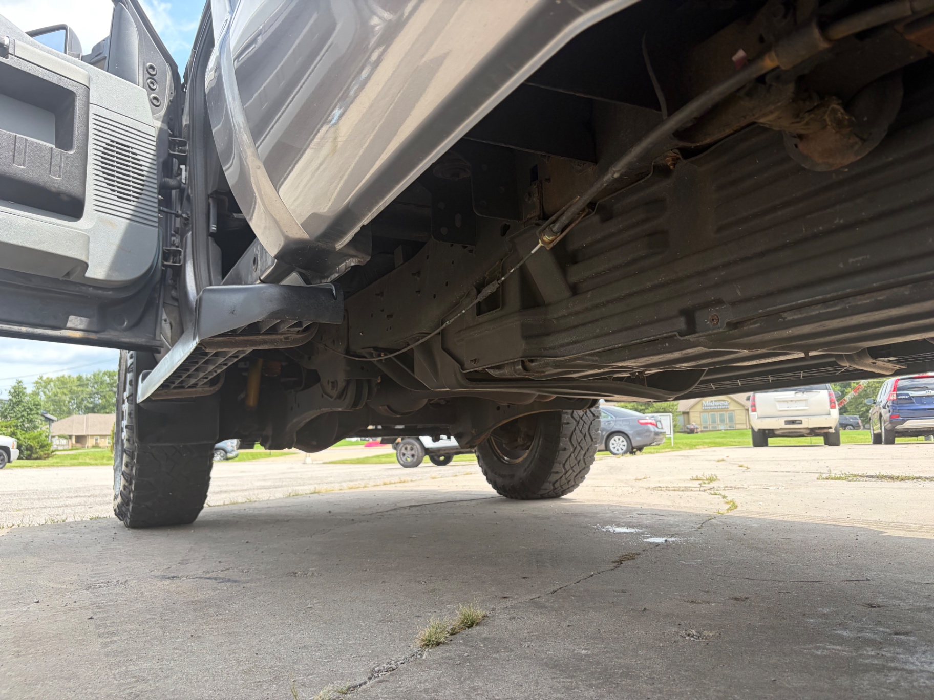 Car Image 16