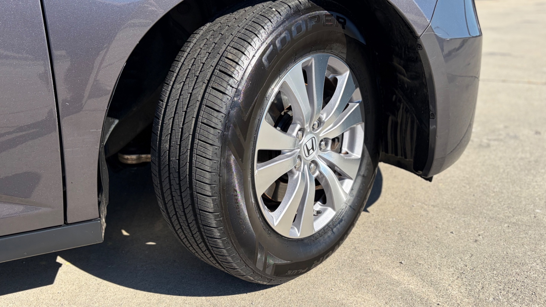 Car Image 17