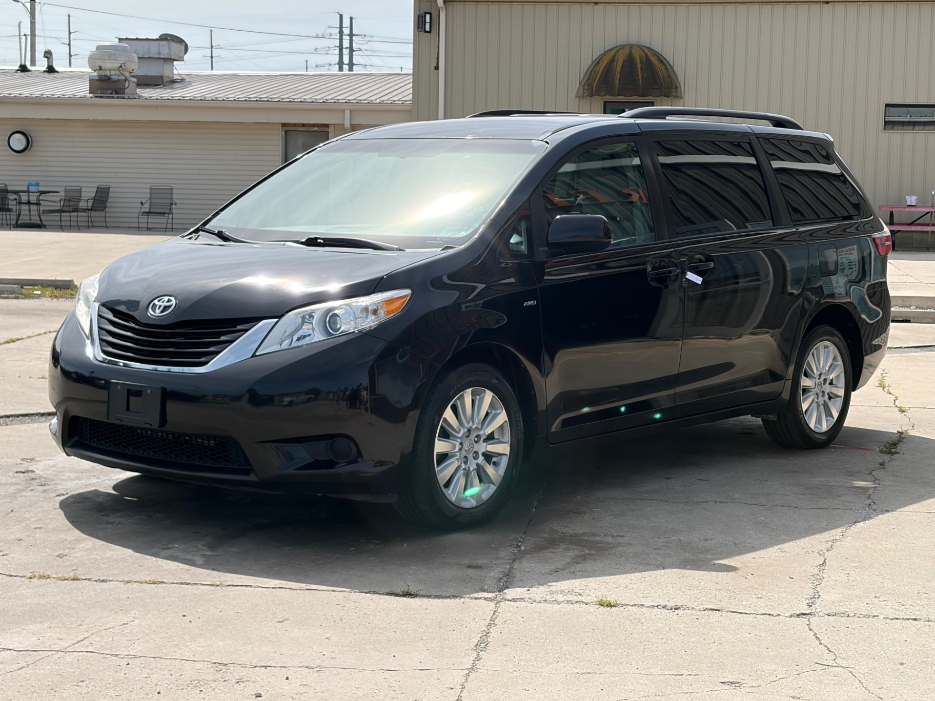 Car Image 11