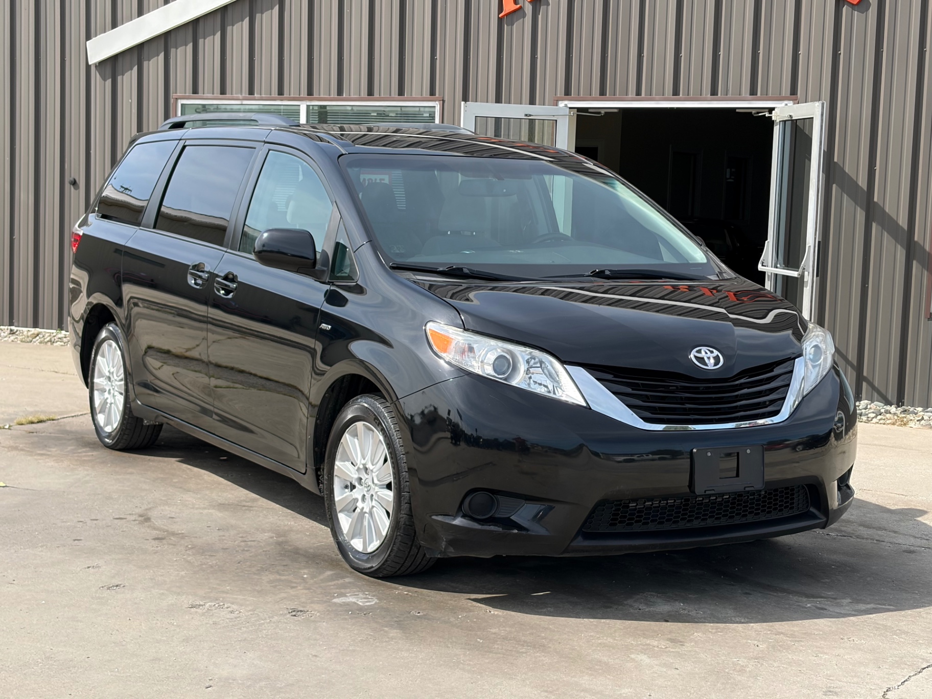 Car Image 3