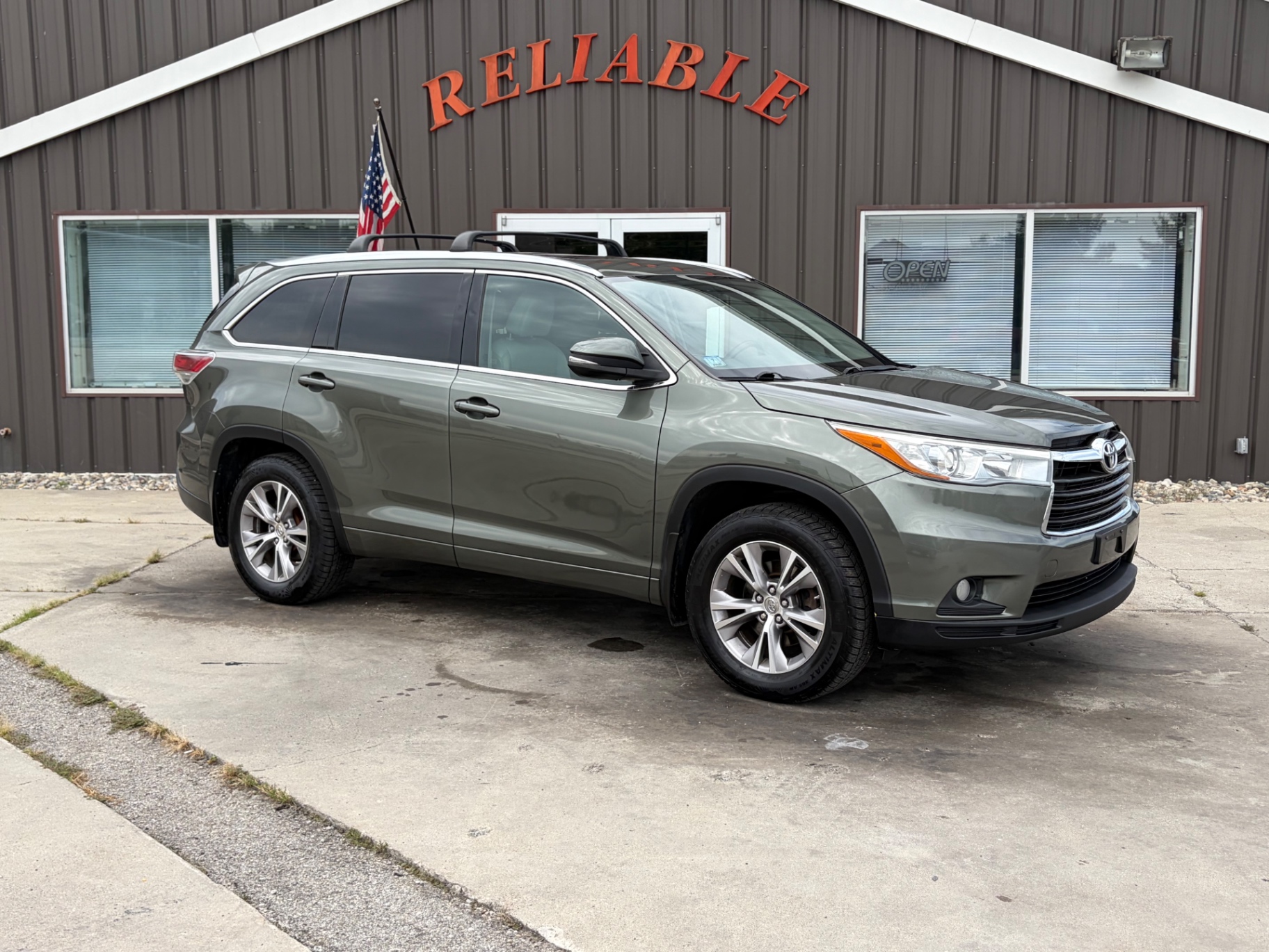 Car Image 13