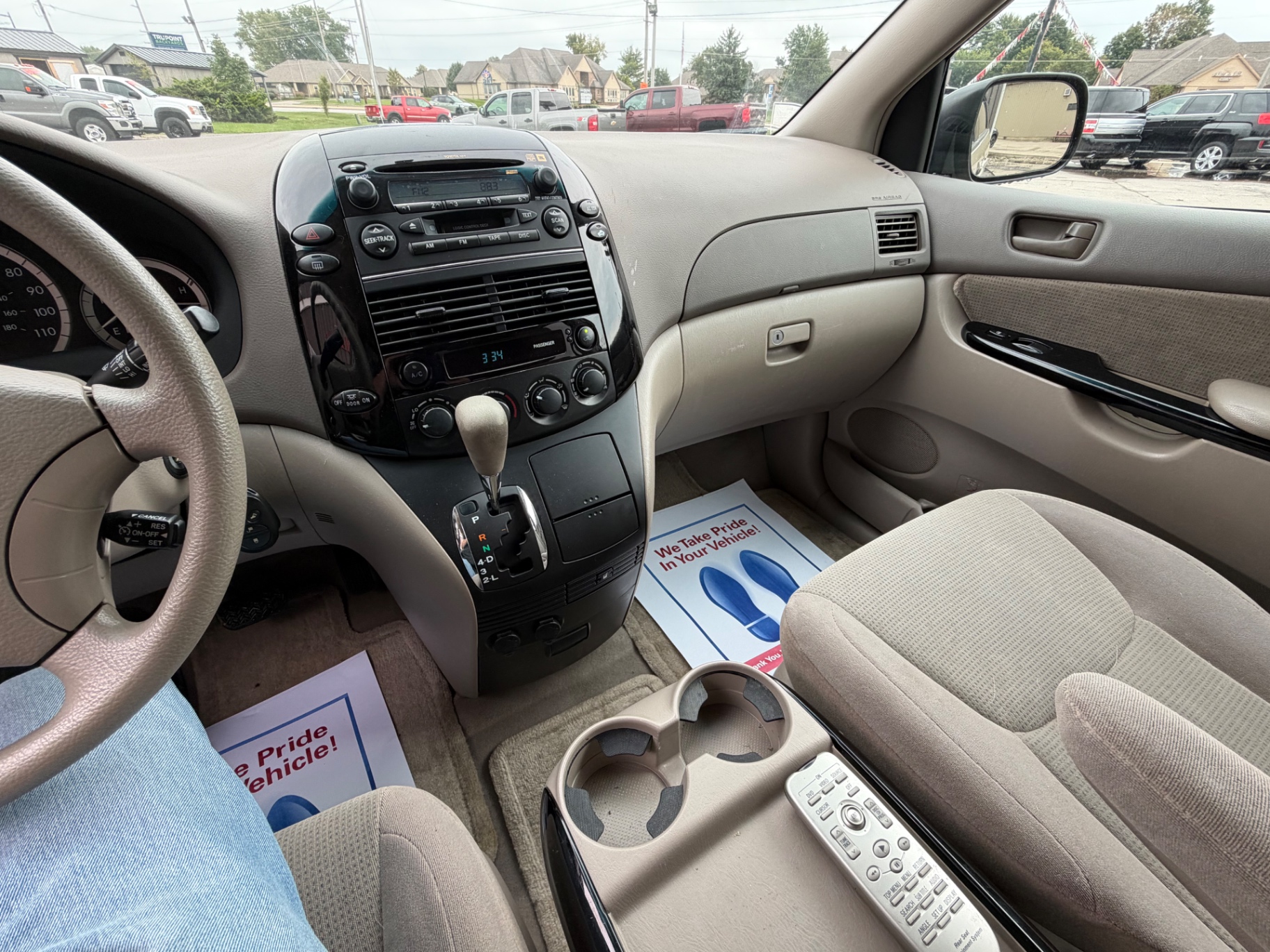Car Image 13